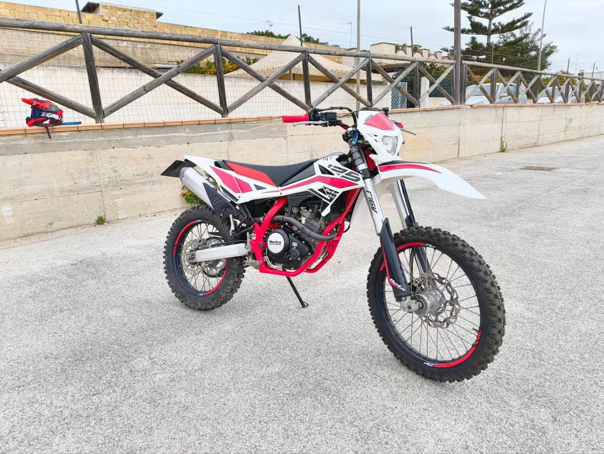 Betamotor RR 125 4T Enduro LC (2018 - 20) (3)