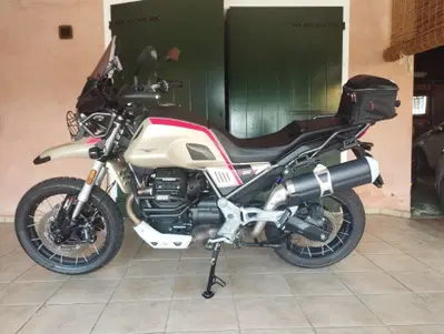 Moto Guzzi V85 TT Travel (2021 - 23) usata