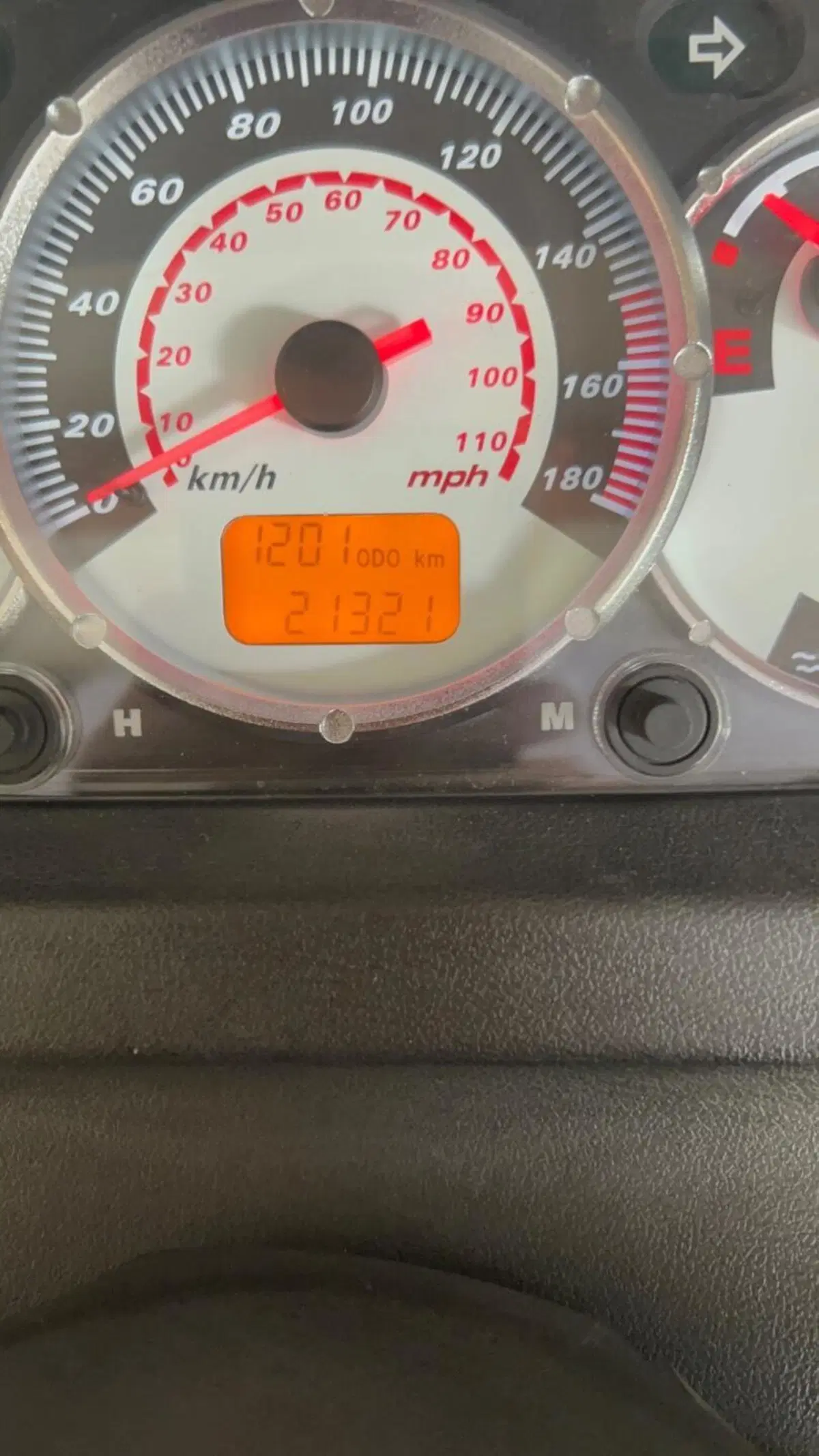 Kymco Xciting 300i R (2007 - 14) (13)