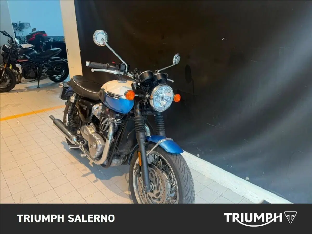 Triumph Bonneville T120 (2021 - 25) (3)