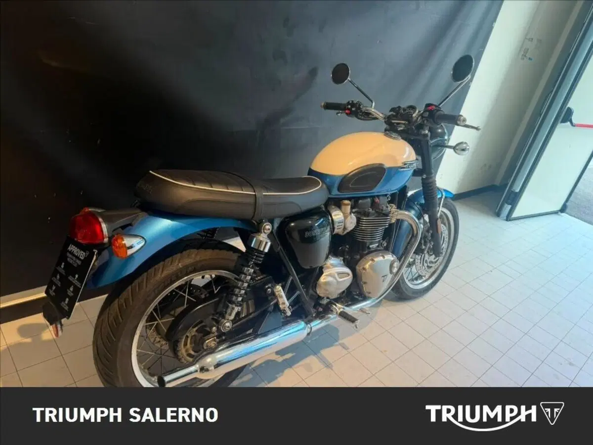 Triumph Bonneville T120 (2021 - 25) (4)