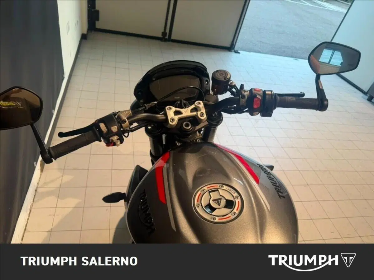 Triumph Street Triple R (2020 - 22) (6)