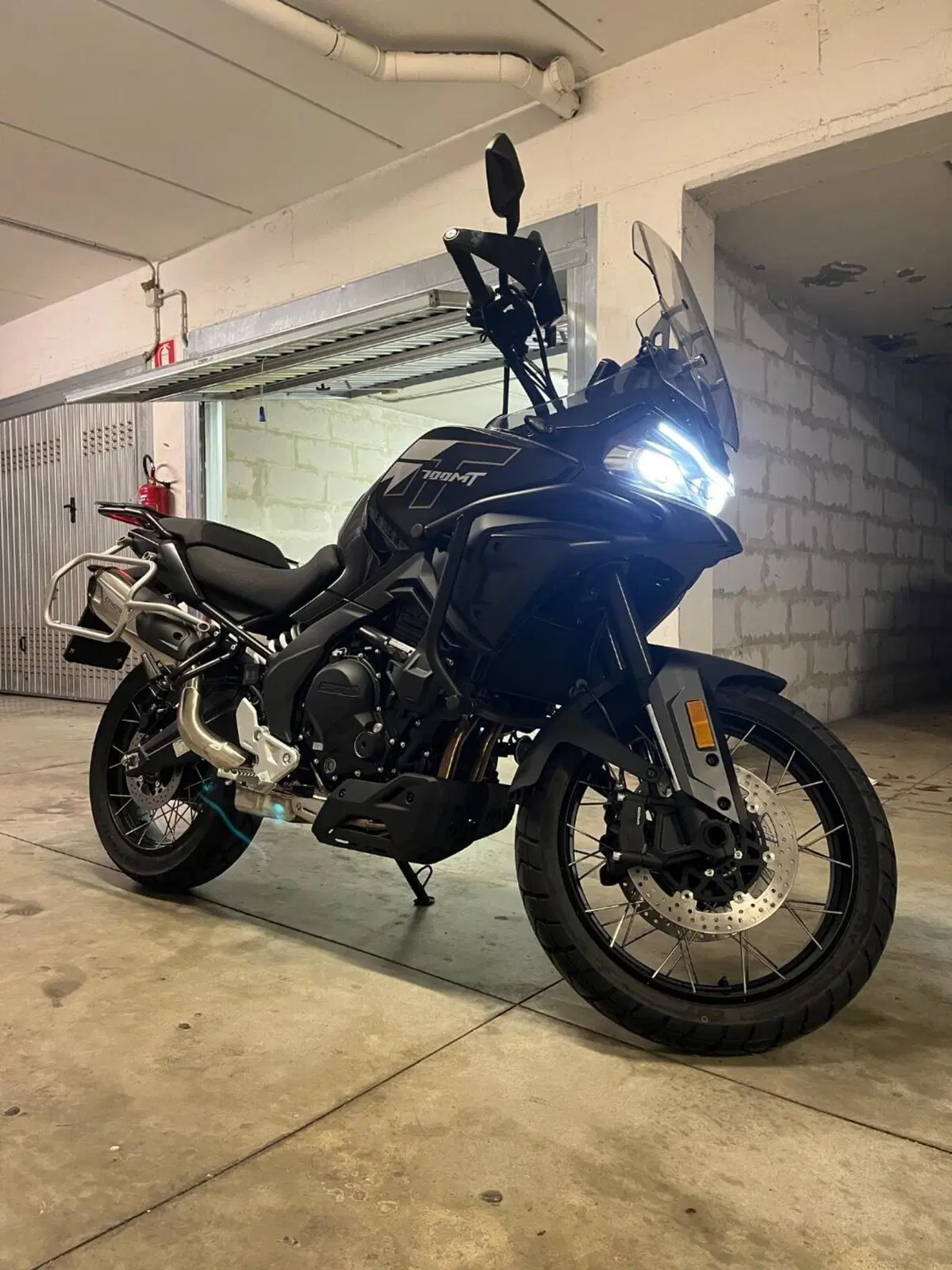 CFMOTO 700MT Adventure (2025 - 26) (4)