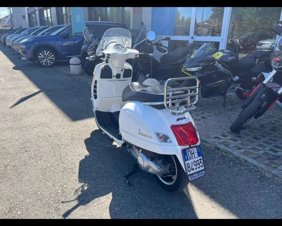 Vespa GTS 300 Super (2008 - 16) (7)