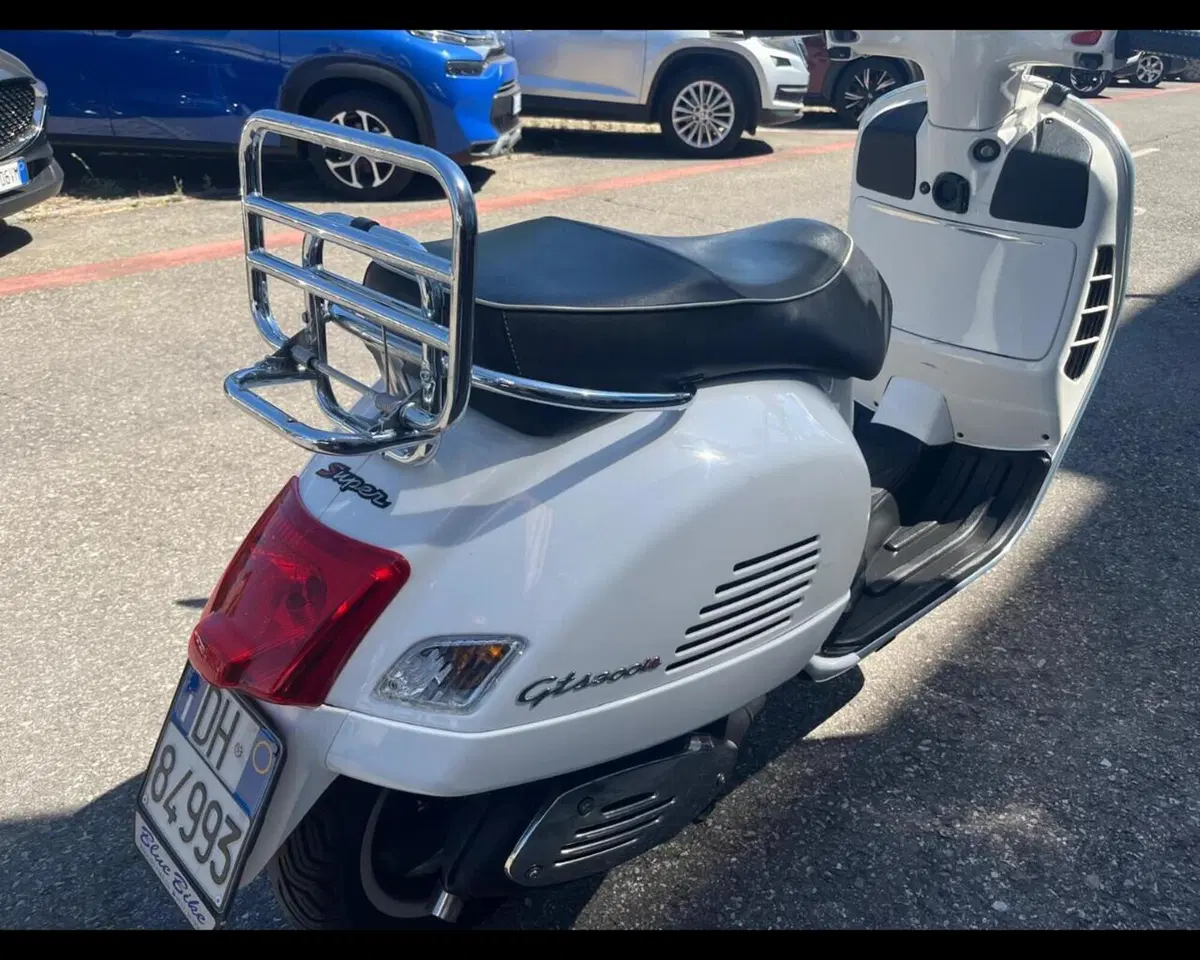Vespa GTS 300 Super (2008 - 16) (11)