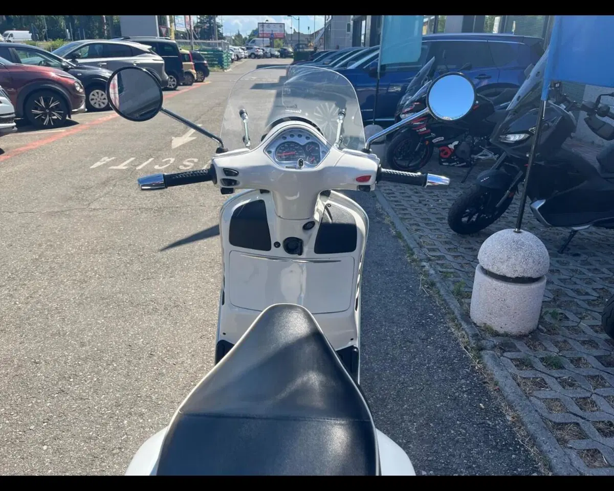 Vespa GTS 300 Super (2008 - 16) (13)