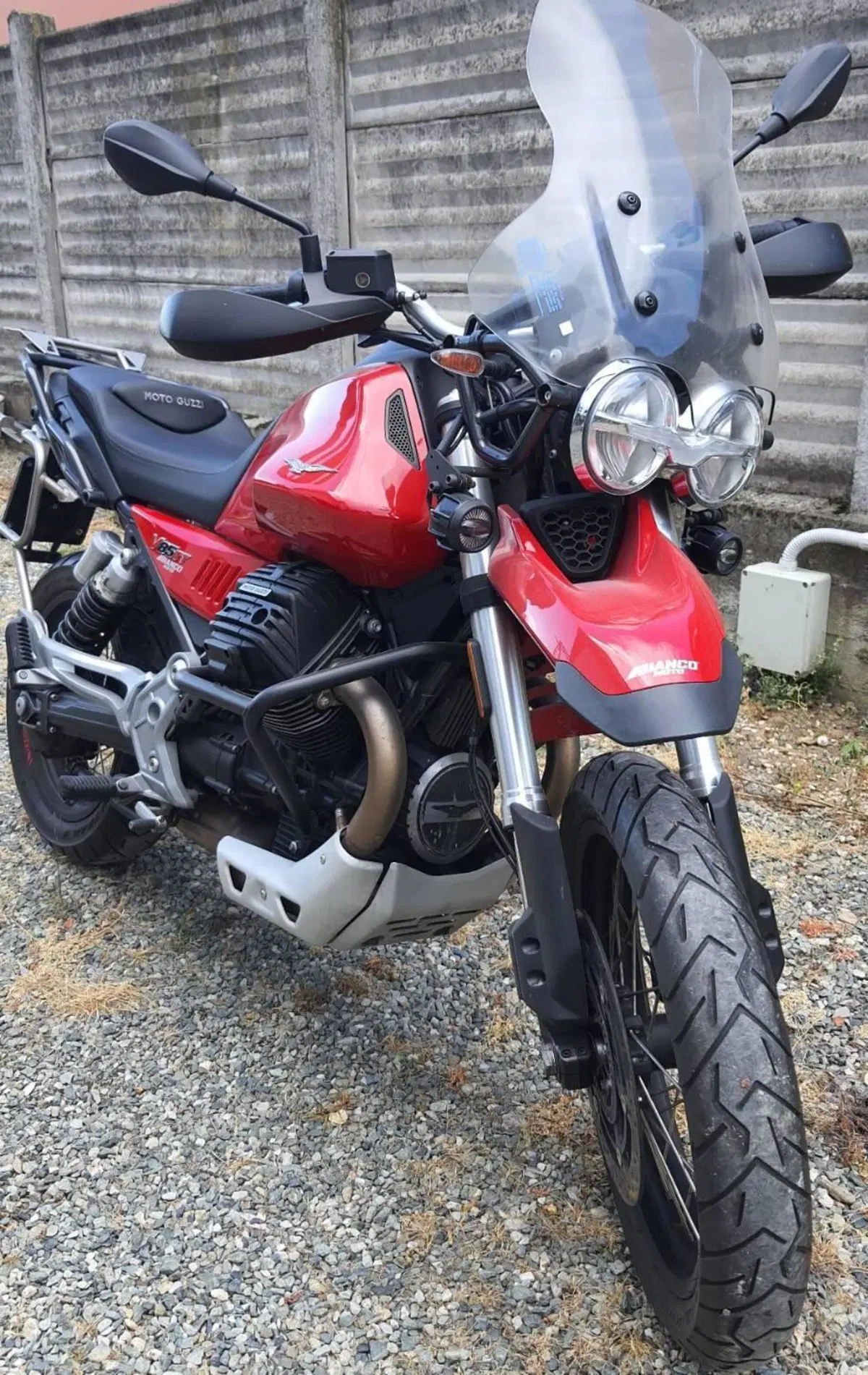 Moto Guzzi V85 TT (2019 - 20) (2)