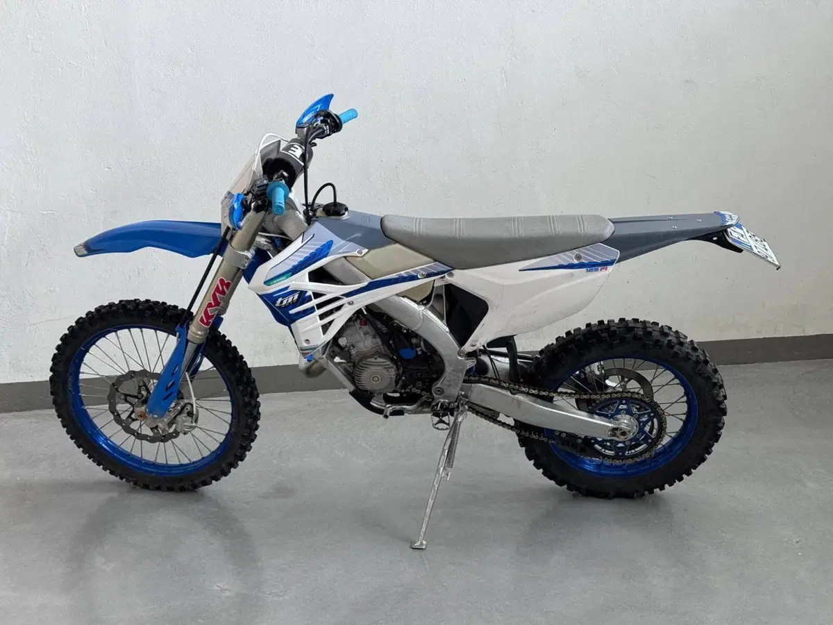 Tm Moto EN 125 Fi 2T (2023) (8)