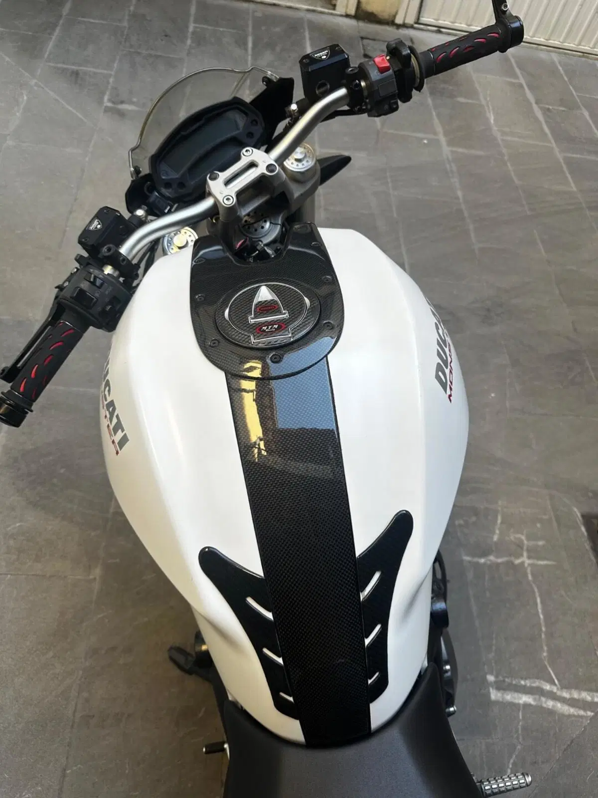 Ducati Monster 696 ABS (2009 - 14) (6)