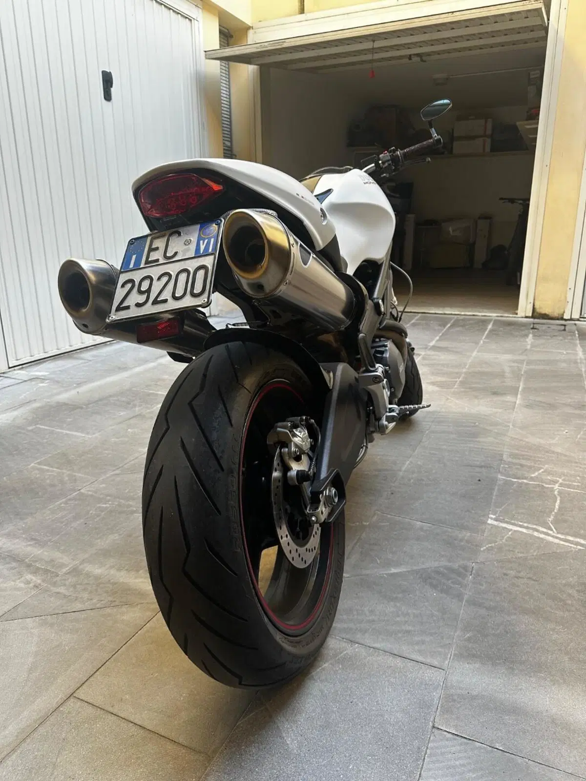 Ducati Monster 696 ABS (2009 - 14) (8)