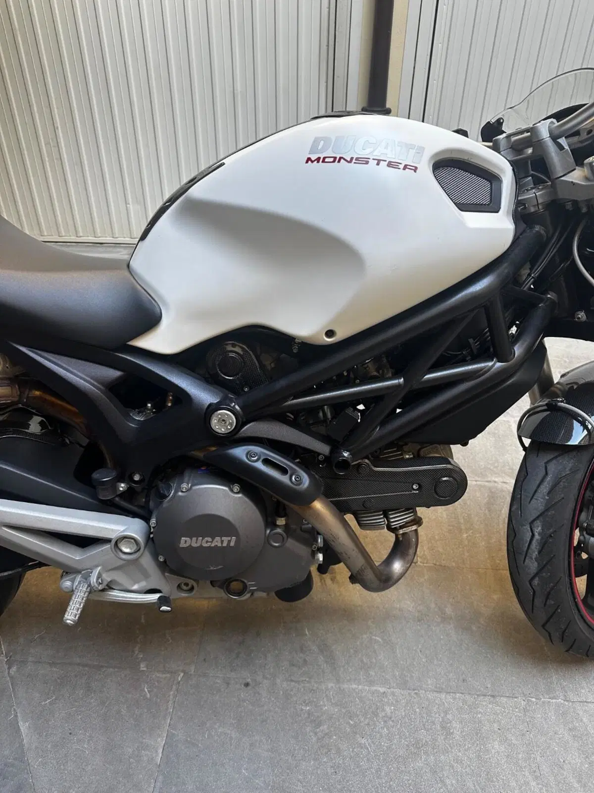 Ducati Monster 696 ABS (2009 - 14) (11)