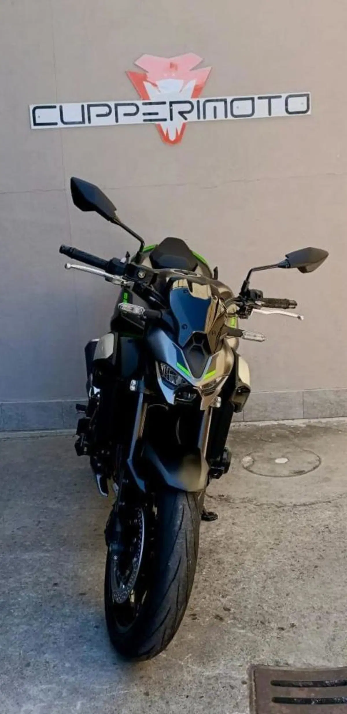 Kawasaki Z 900 (2025 - 26) (3)