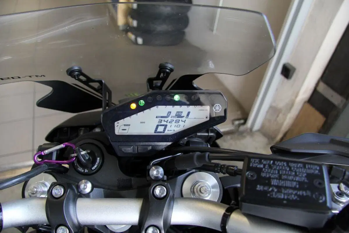 Yamaha MT-09 (2017 - 20) (5)