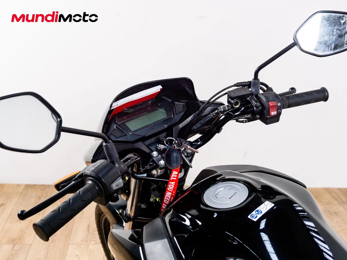 Honda CB 125 F (2026) (6)