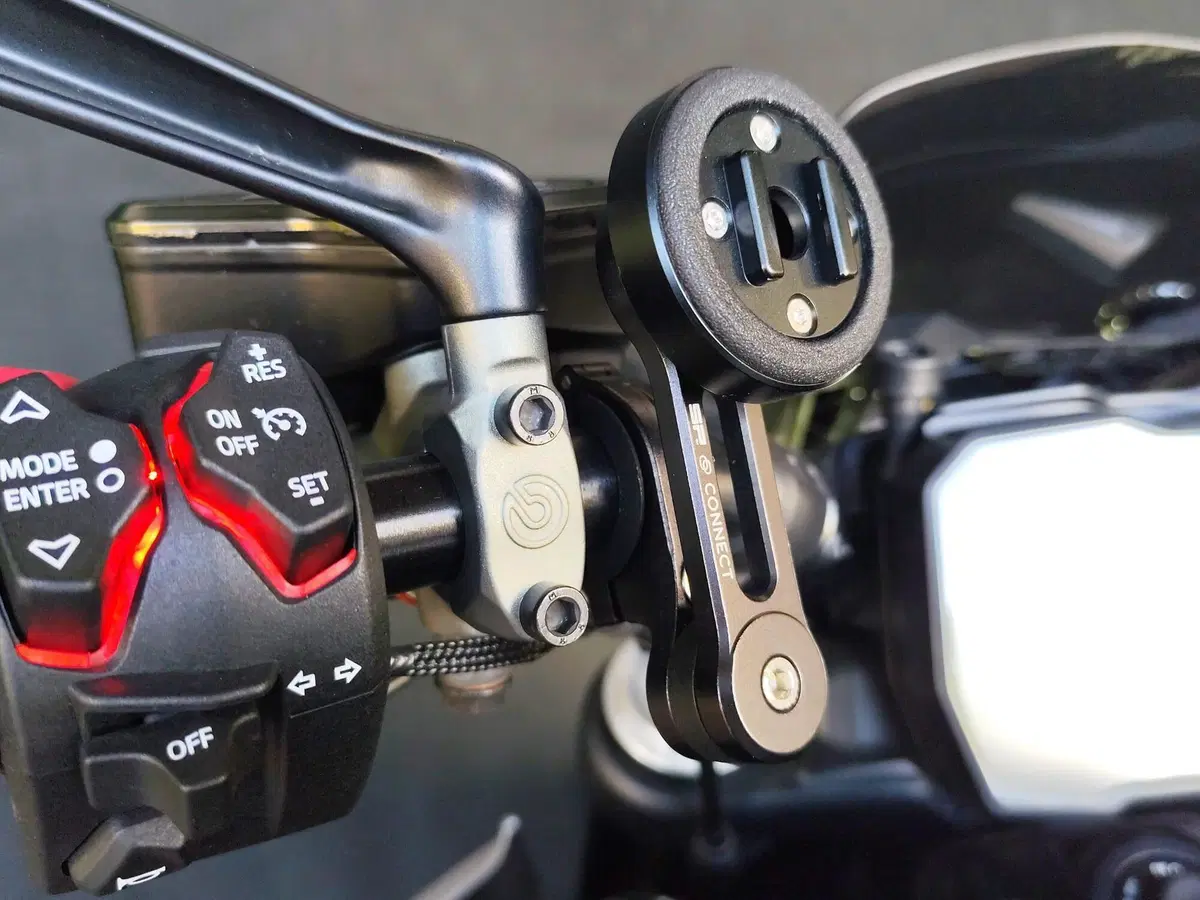 Ducati Diavel V4 (2023 - 26) (18)