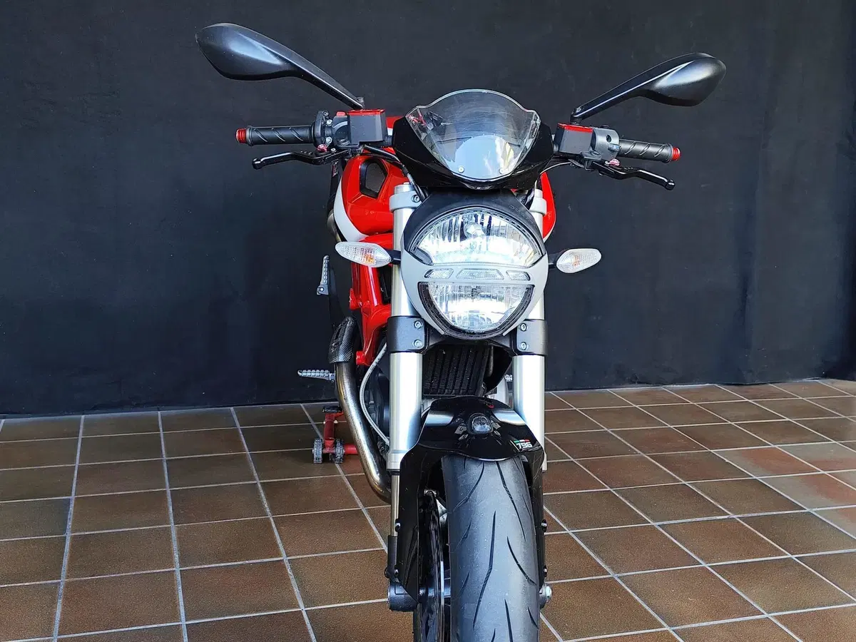 Ducati Monster 796 (2010 - 13) (3)