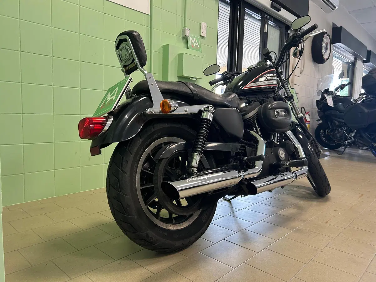 Harley-Davidson 883 R (2008 - 16) - XL 883R (8)