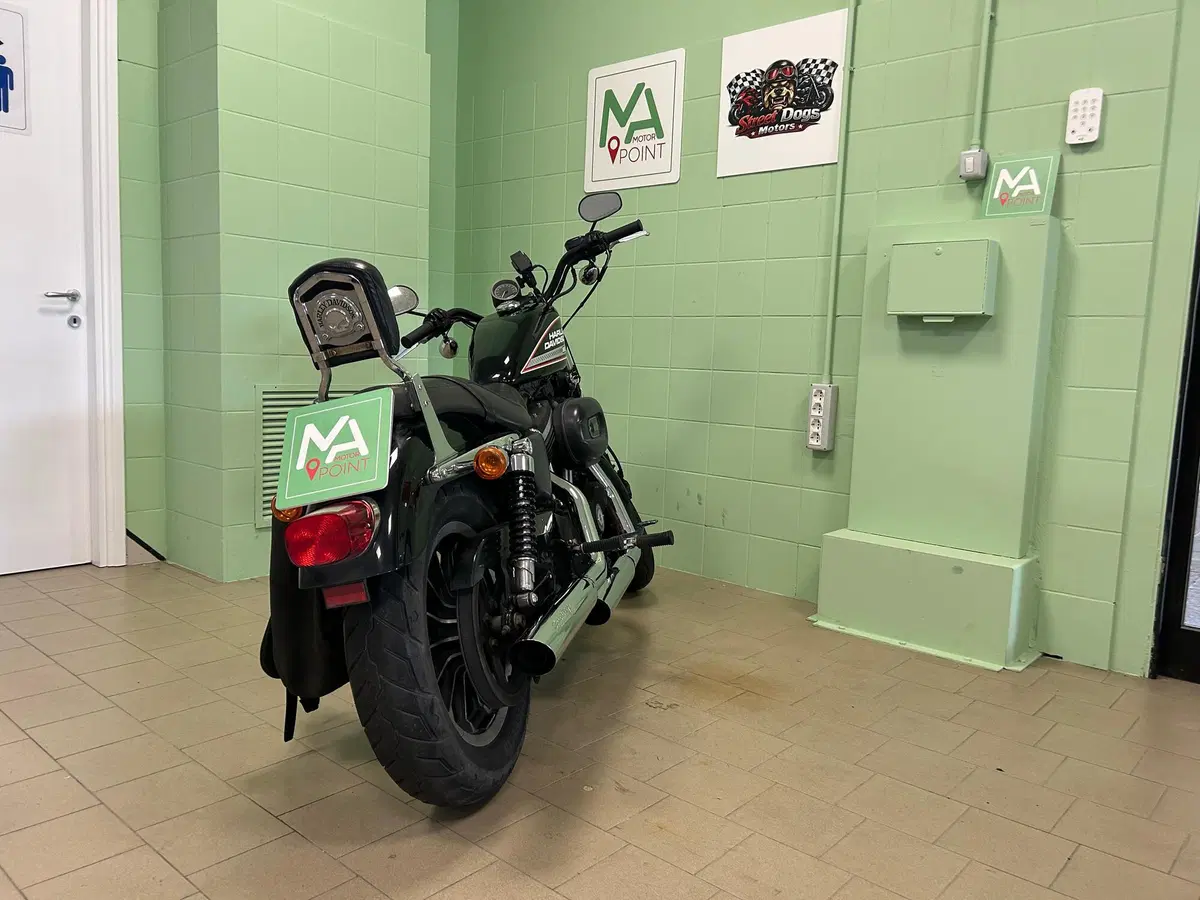 Harley-Davidson 883 R (2008 - 16) - XL 883R (15)