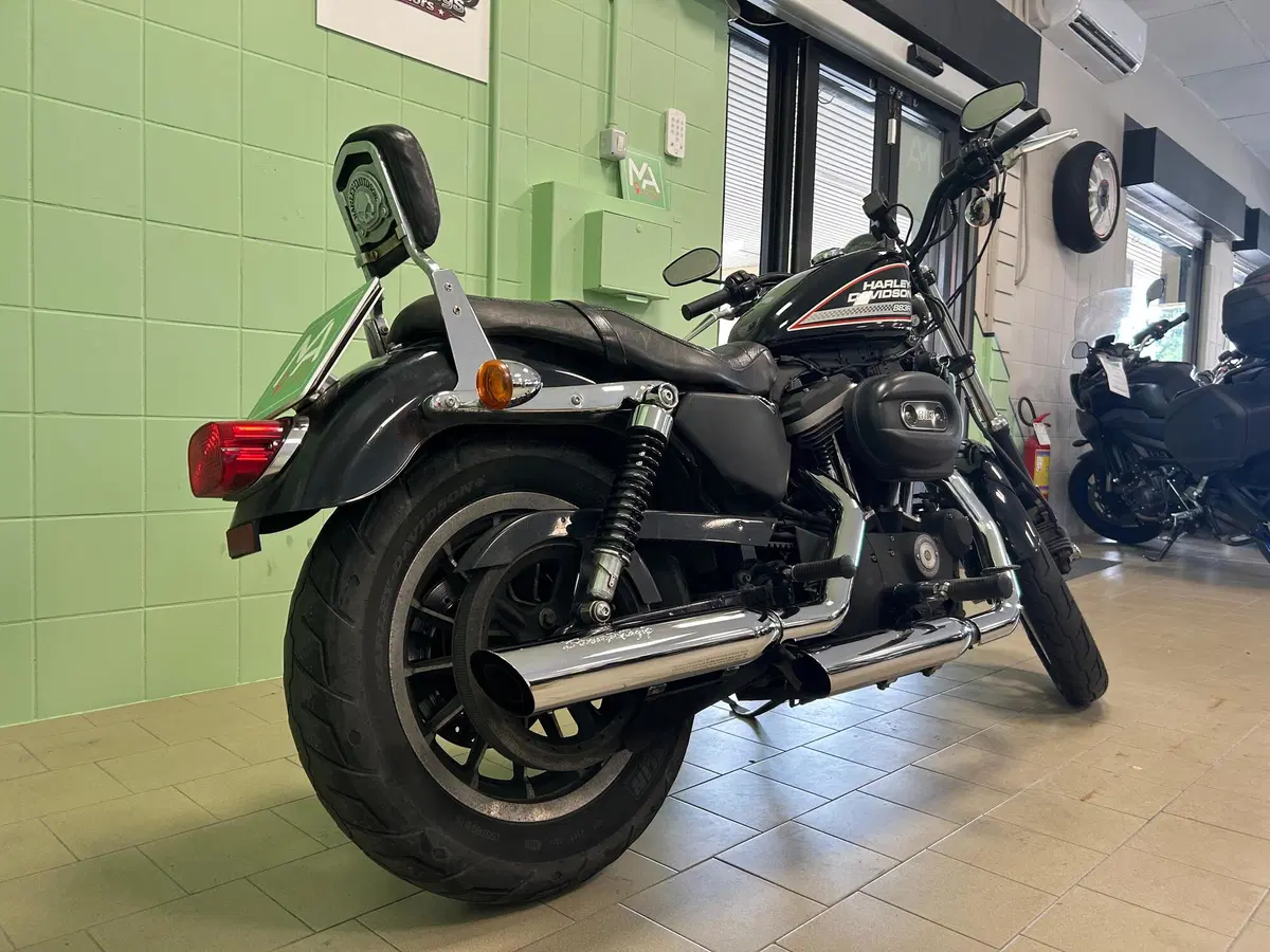 Harley-Davidson 883 R (2008 - 16) - XL 883R (18)