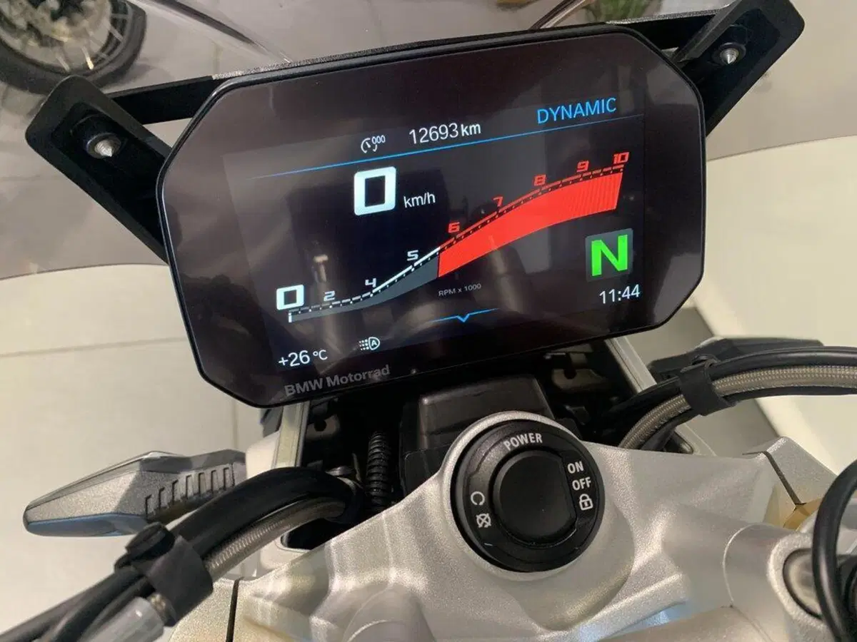 Bmw R 1250 R (2021 - 25) (11)