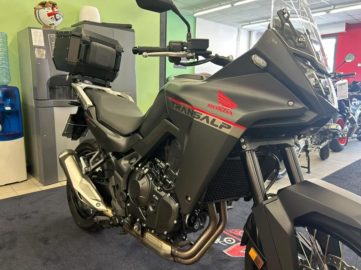 Honda Transalp XL750 (2023 - 24) (4)