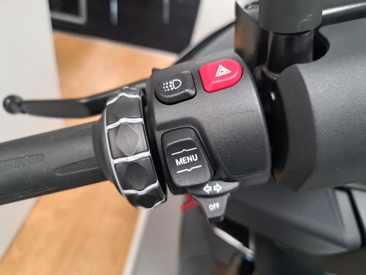 Bmw C 400 GT (2025 - 26) (9)