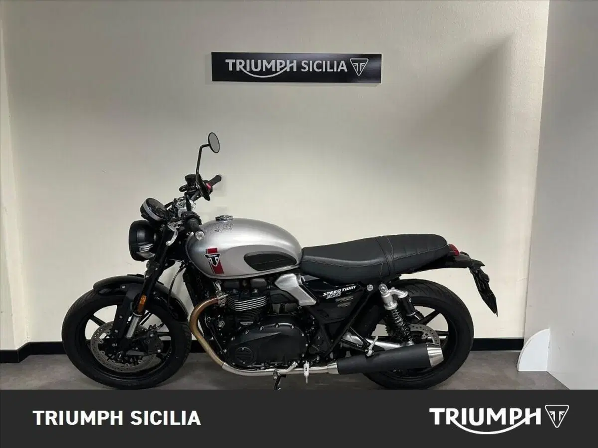 Triumph Speed Twin 900 (2025 - 26) (4)