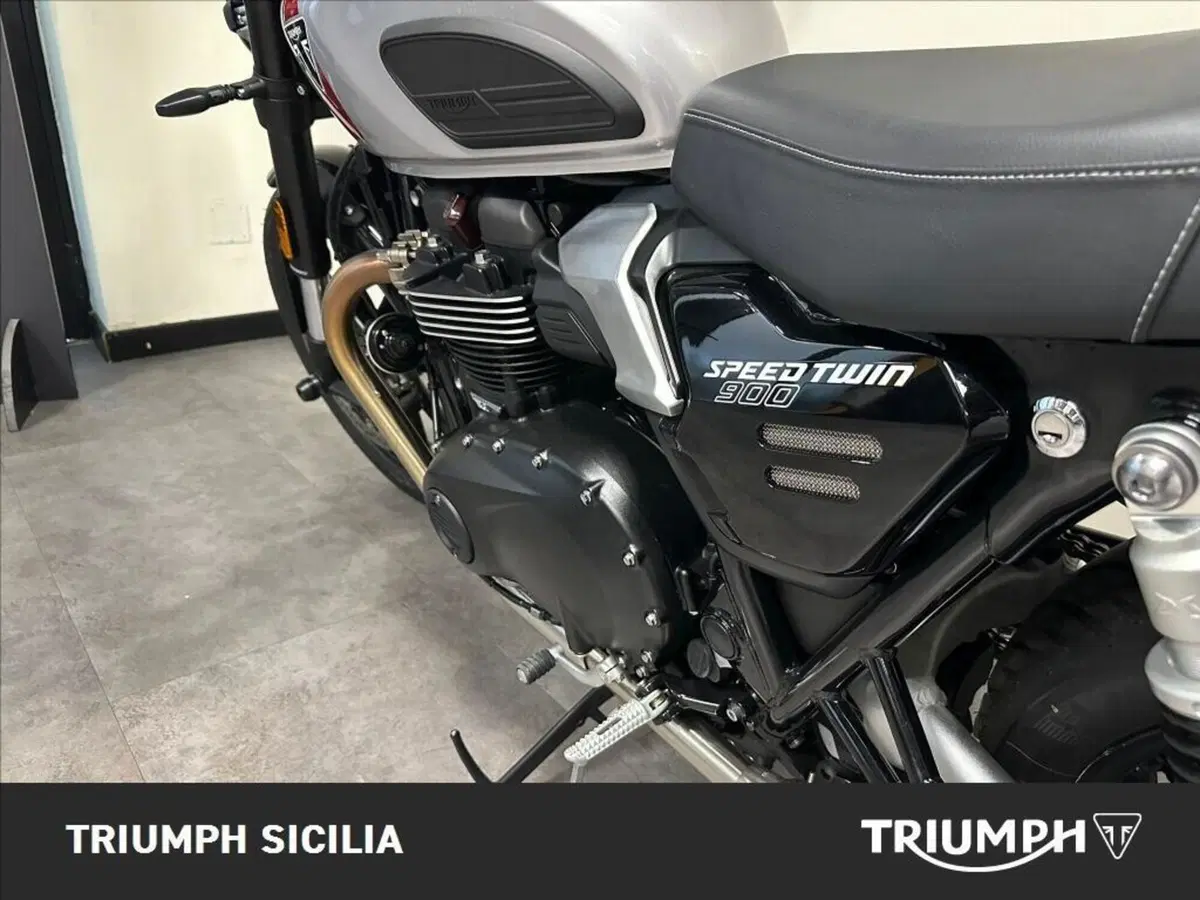 Triumph Speed Twin 900 (2025 - 26) (8)