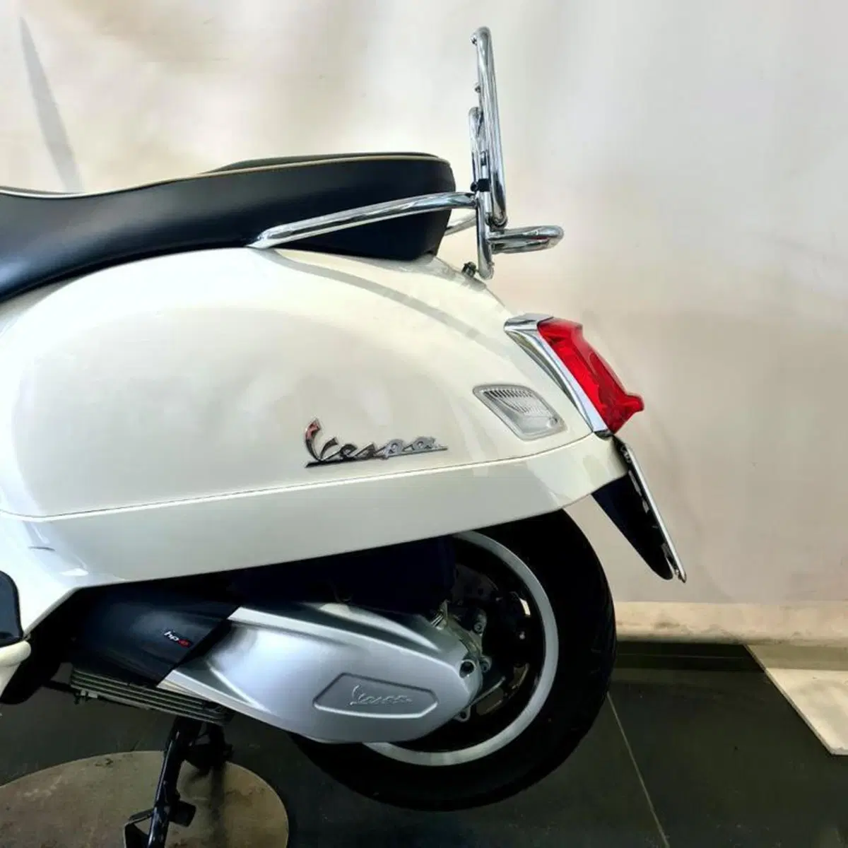 Vespa GTS 300 Hpe (2019) (13)