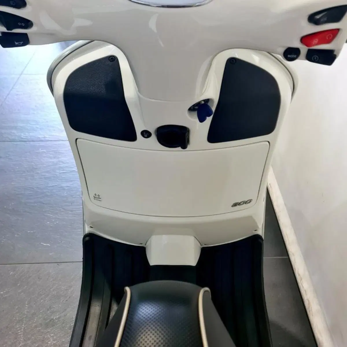 Vespa GTS 300 Hpe (2019) (6)