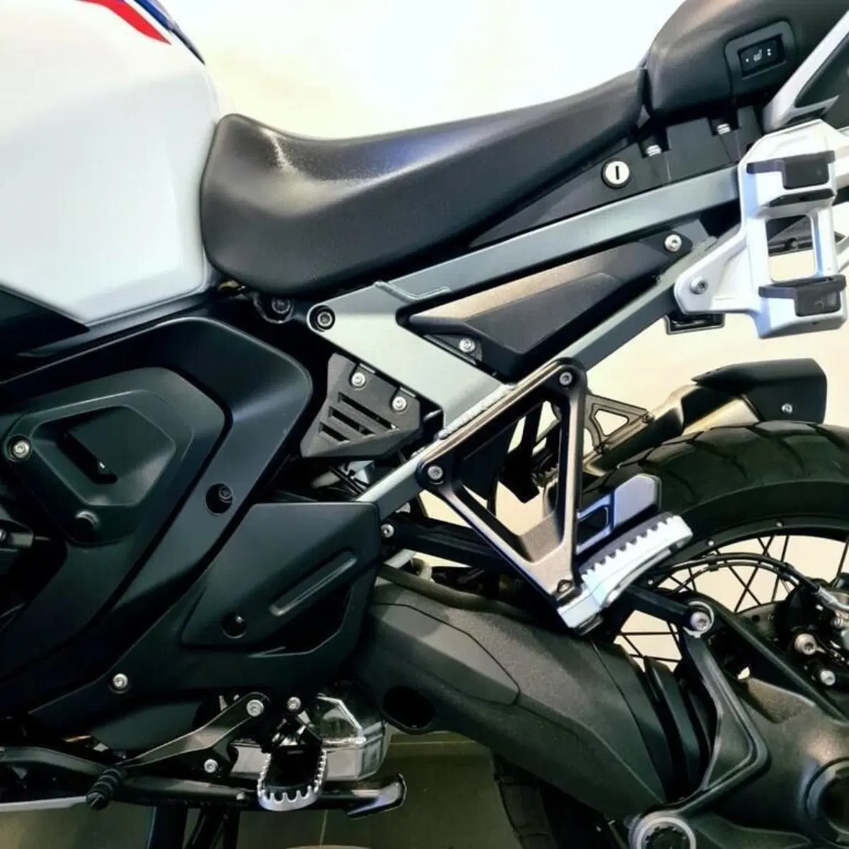 Bmw R 1300 GS Adventure Trophy (2025 - 26) (12)