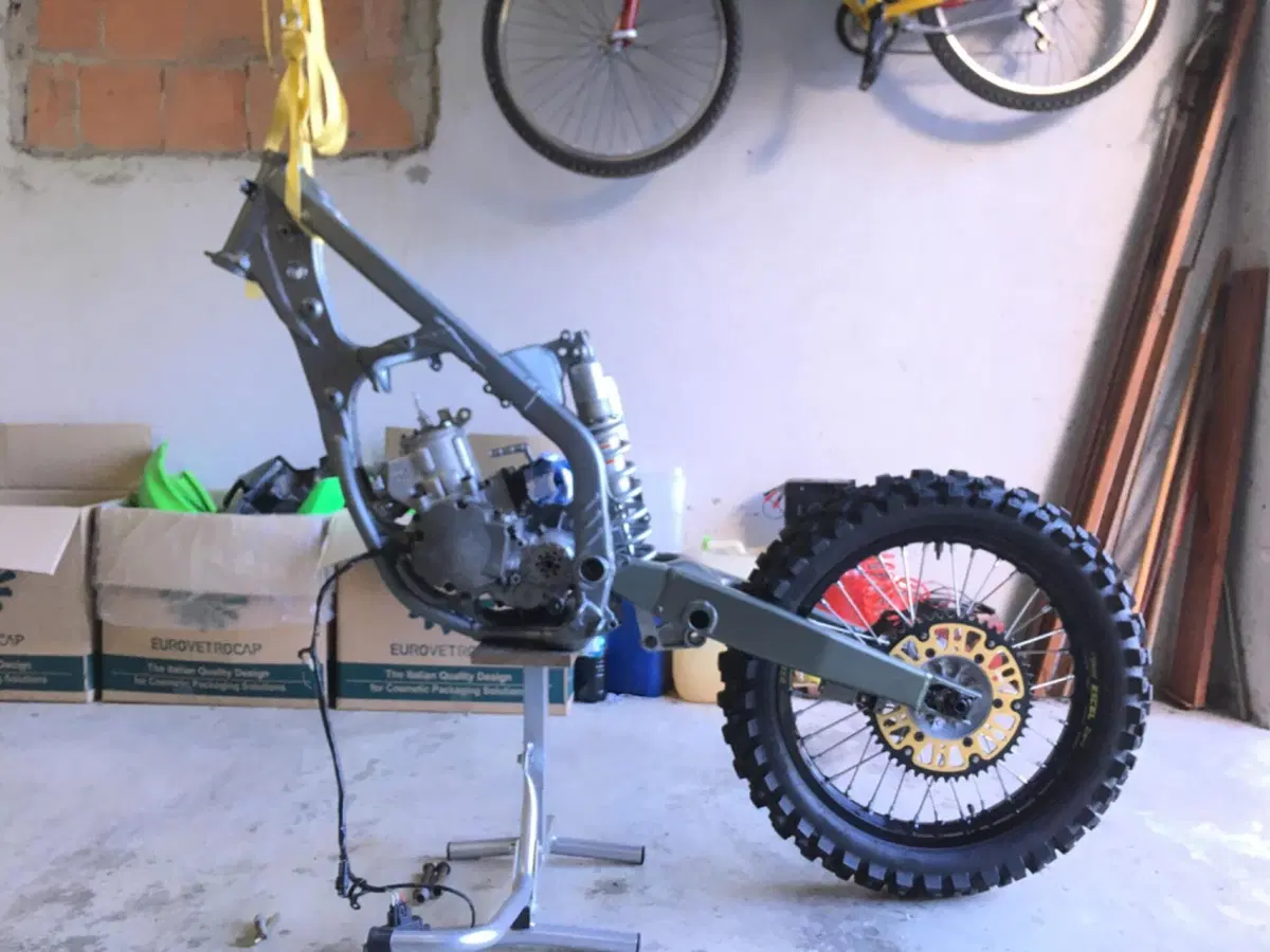 Kawasaki KX125 (2005 - 06) (5)