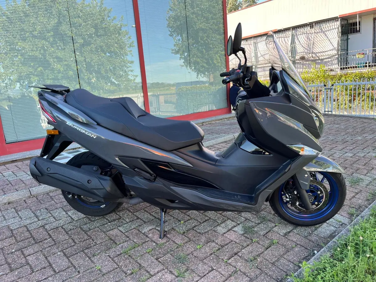 Suzuki Burgman 400 (2022 - 24)
