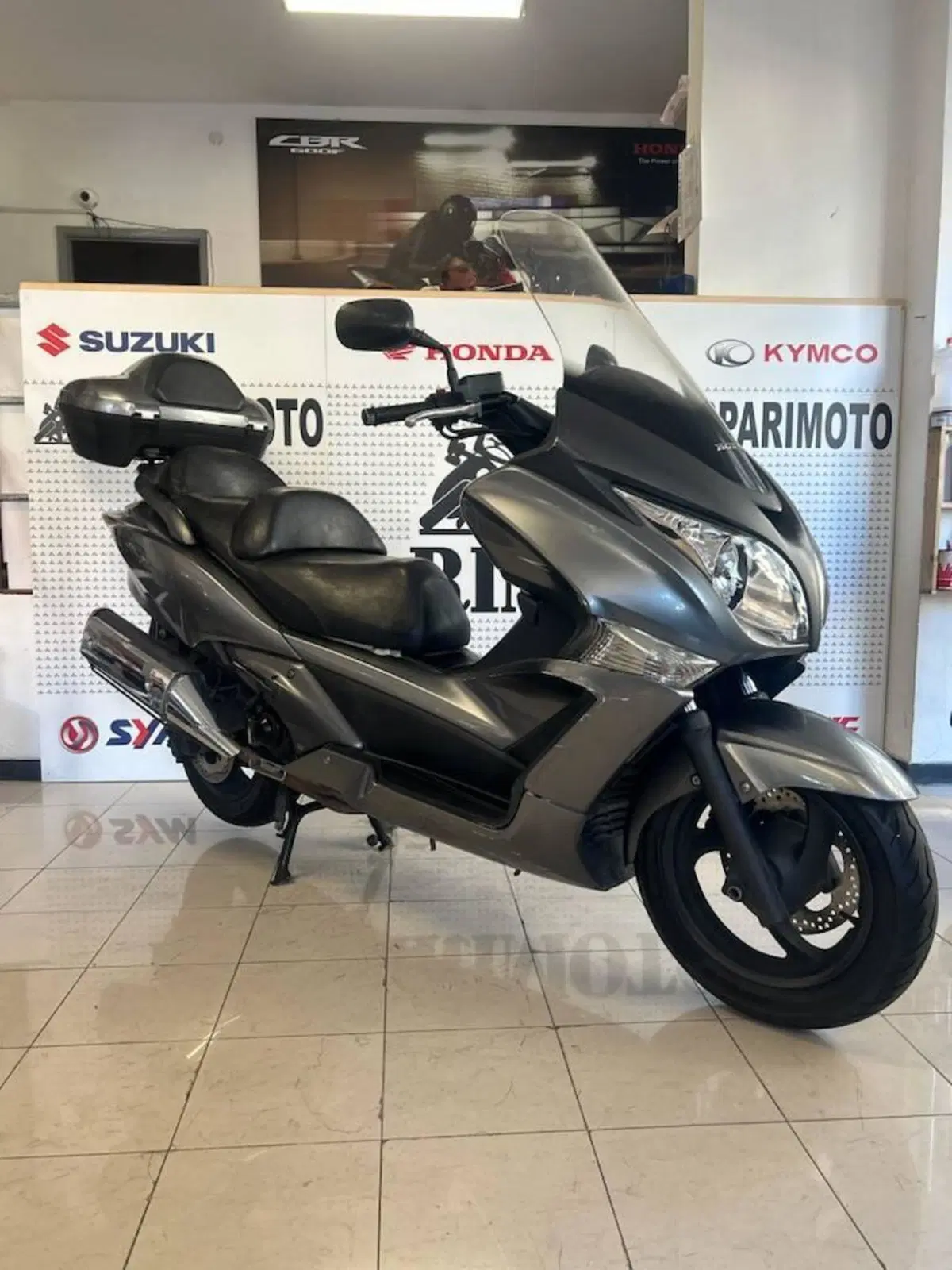 Honda Silver Wing 400 (2006 - 09) (2)