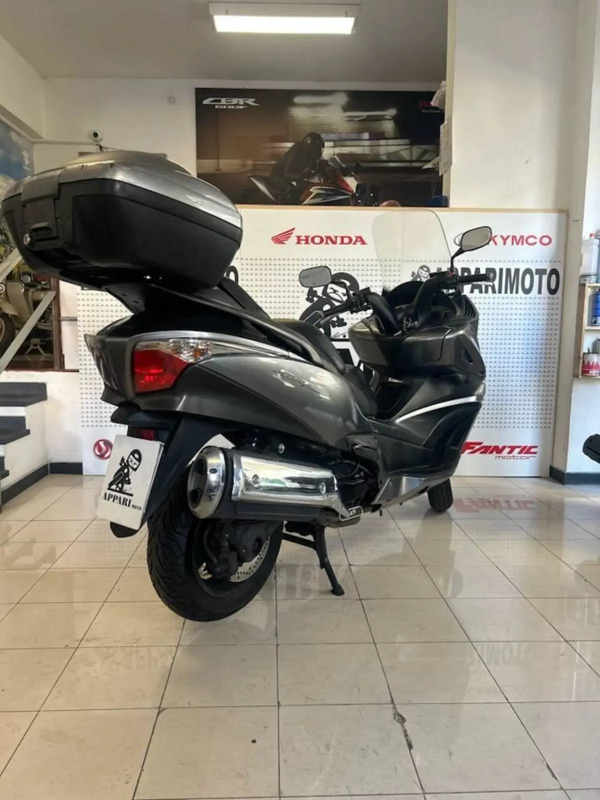 Honda Silver Wing 400 (2006 - 09) (6)