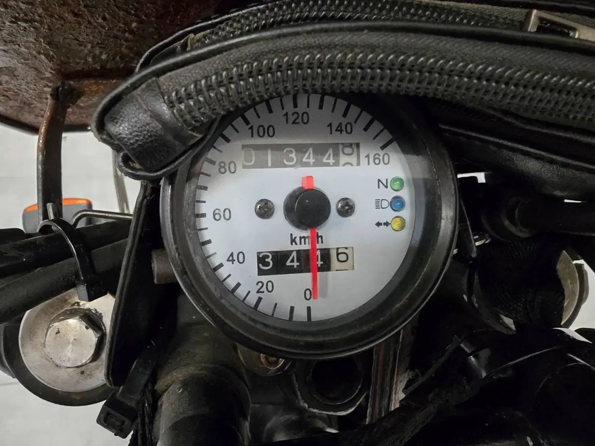 Honda NX 650 Dominator (1991 - 95) (5)