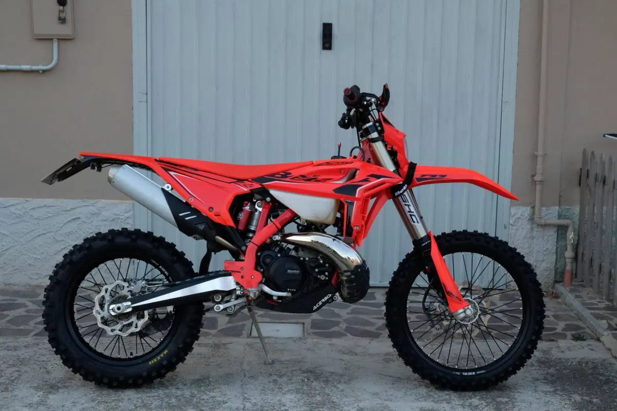 Betamotor RR X-PRO 300 2T Enduro (2026)