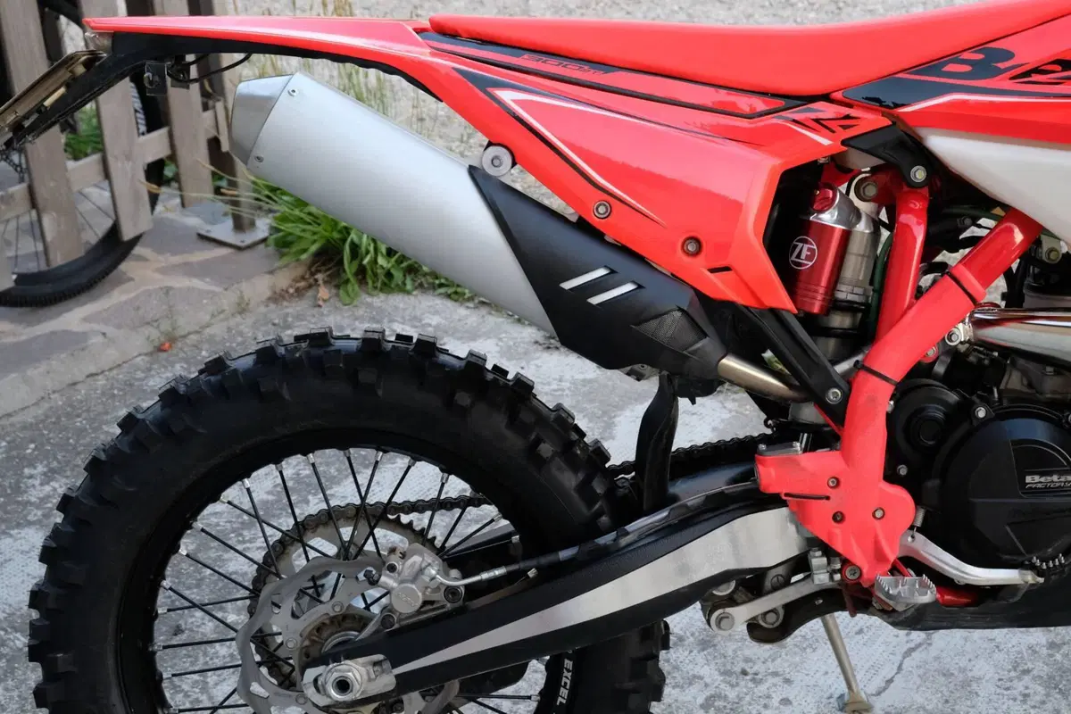 Betamotor RR X-PRO 300 2T Enduro (2026) (5)