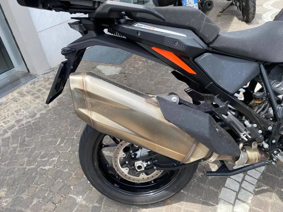KTM 1290 Super Adventure S (2021) (9)