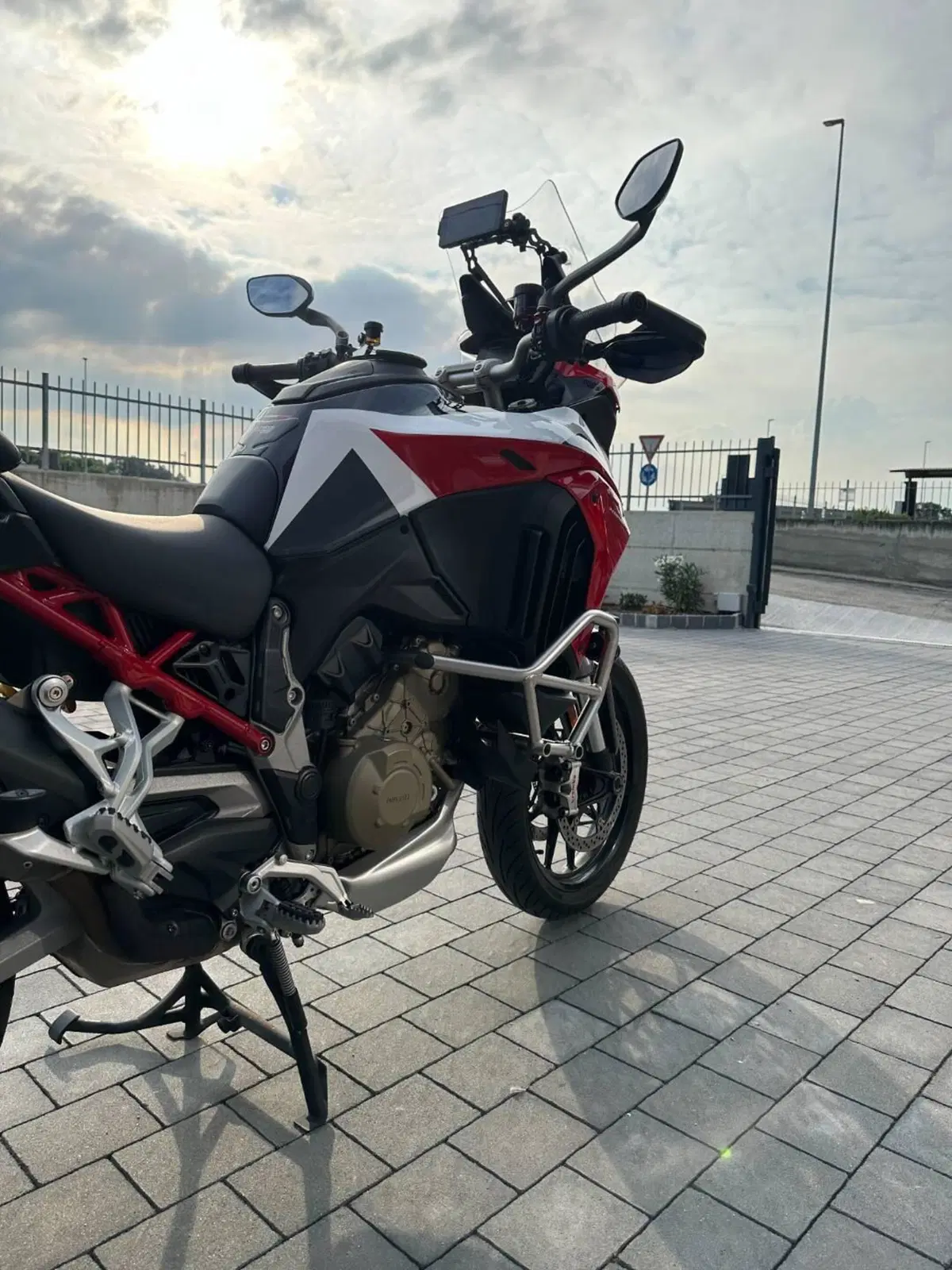 Ducati Multistrada V4 S (2021 - 24) (4)