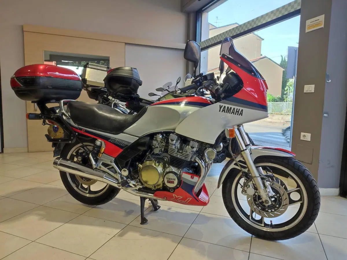 Yamaha XJ 900 F (1985 - 93) (2)