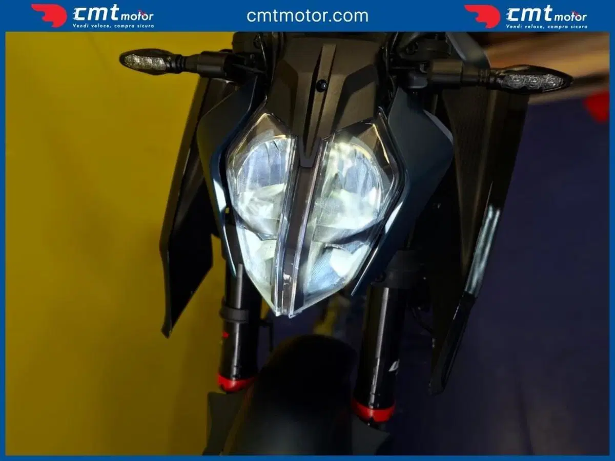 KTM 125 Duke (2026) (4)