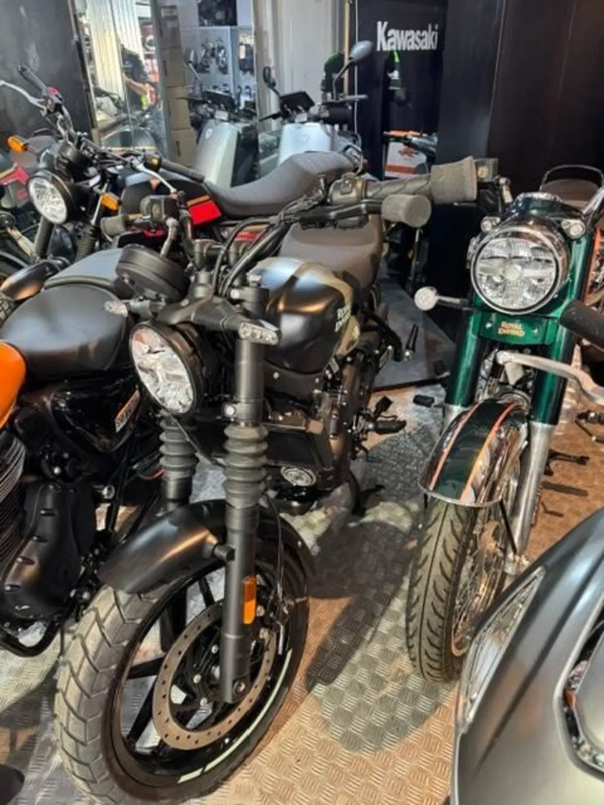 Royal Enfield Guerrilla 450 (2024 - 26)