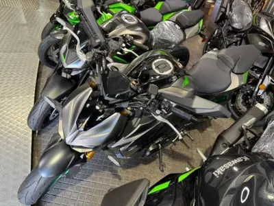 Kawasaki Z 1100 SE (2026) usata