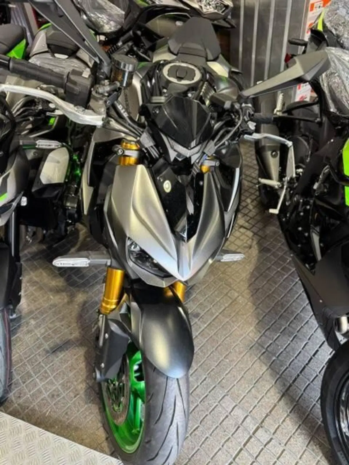 Kawasaki Z 1100 SE (2026) (3)