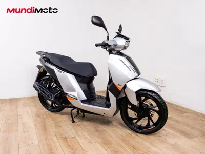 Peugeot Tweet 200 FL GT (2025 - 26) usata