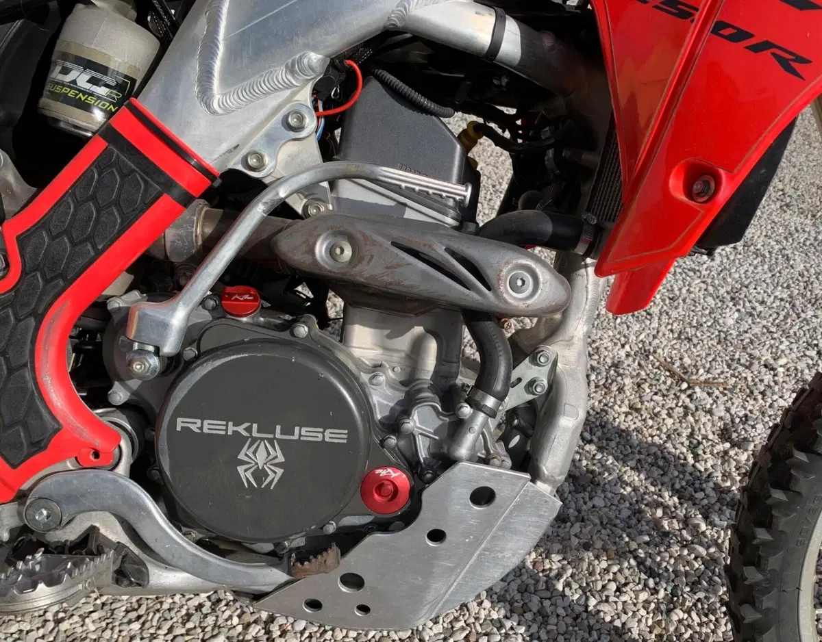 Honda CRF 250R (2014) (4)