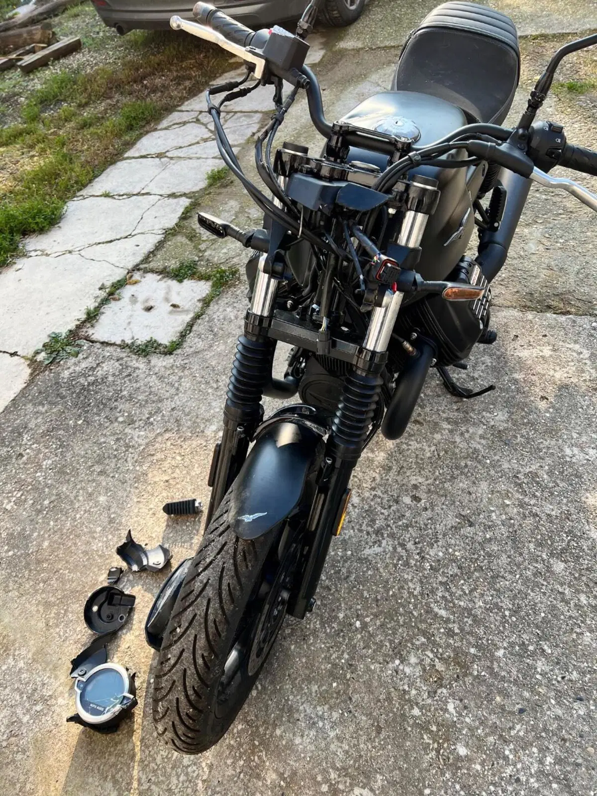 Moto Guzzi V7 Stone (2025 - 26)