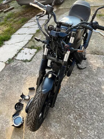 Moto Guzzi V7 Stone (2025 - 26) usata
