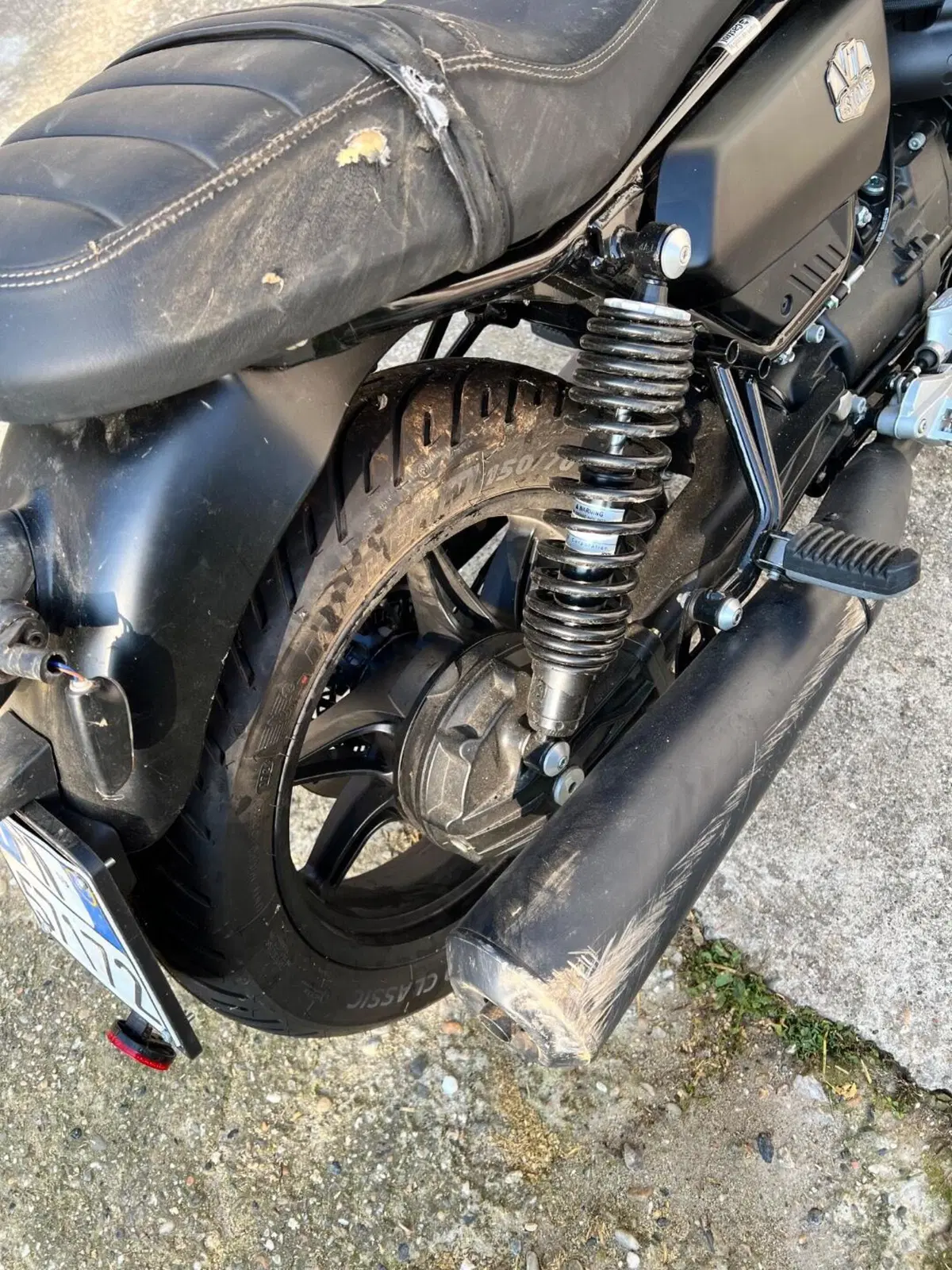 Moto Guzzi V7 Stone (2025 - 26) (6)